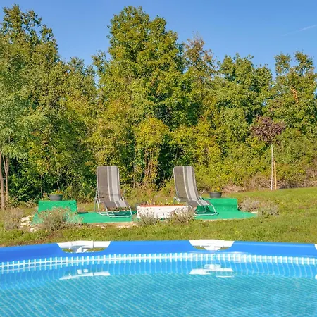 2 Bedroom Amazing In Brescic