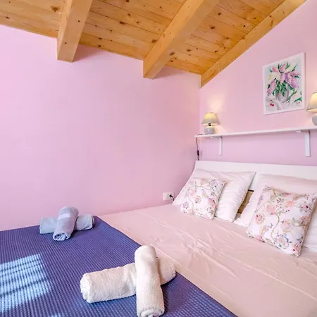 2 Bedroom Amazing In Brescic Batlug